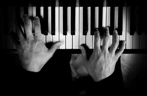 piano and hands photo